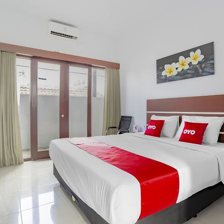 Oyo 3852 Valomia Guest House Denpasar Eksteriør billede