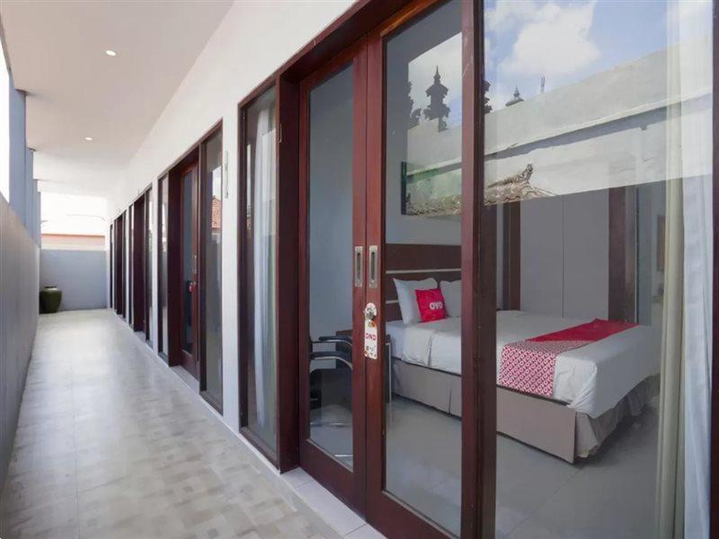 Oyo 3852 Valomia Guest House Denpasar Eksteriør billede