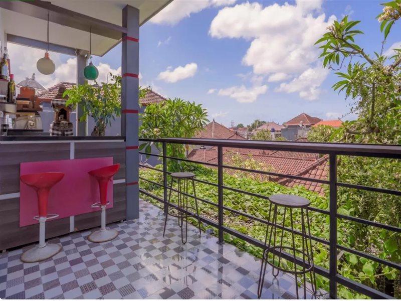 Oyo 3852 Valomia Guest House Denpasar Eksteriør billede