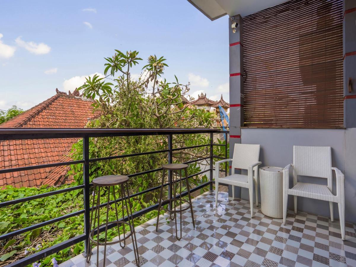 Oyo 3852 Valomia Guest House Denpasar Eksteriør billede