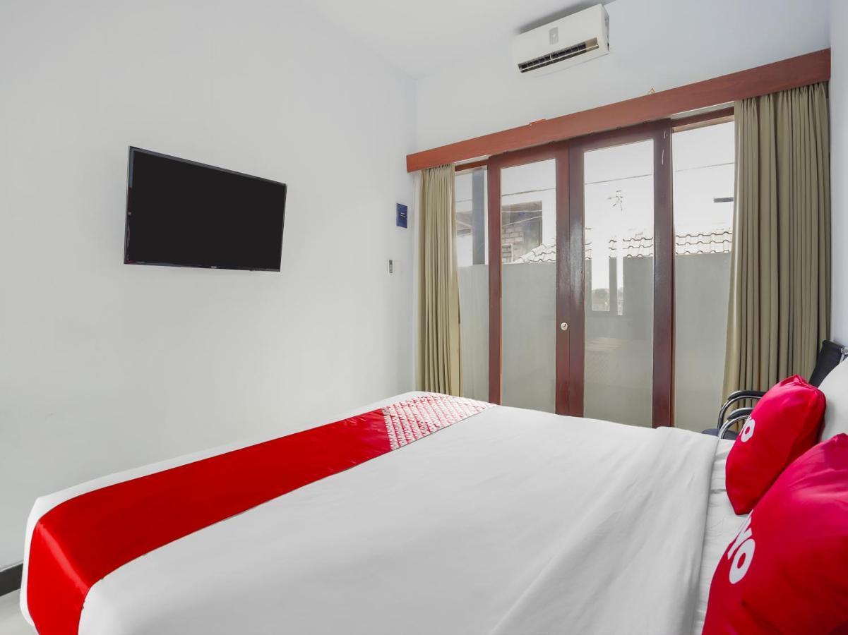 Oyo 3852 Valomia Guest House Denpasar Eksteriør billede
