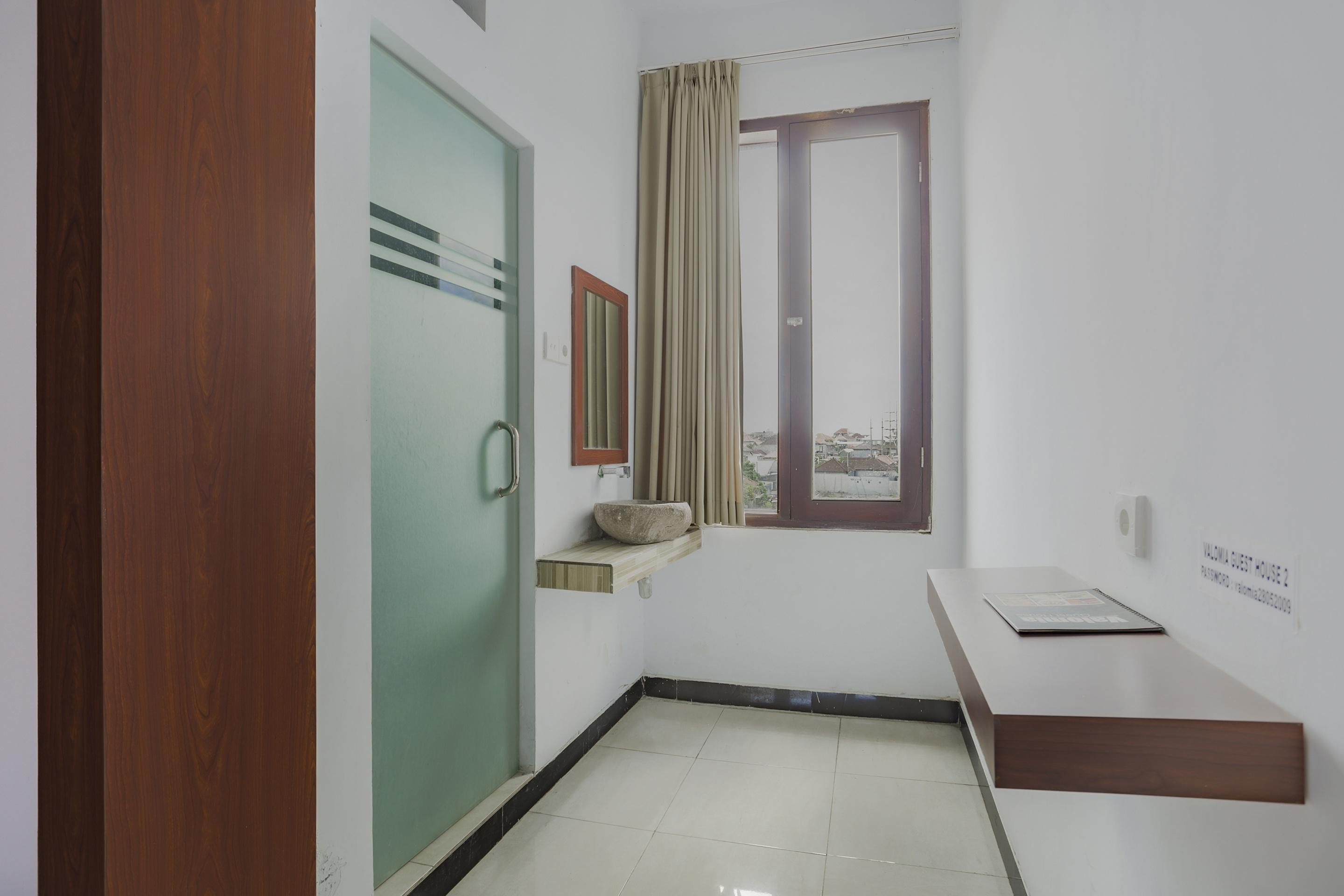 Oyo 3852 Valomia Guest House Denpasar Eksteriør billede