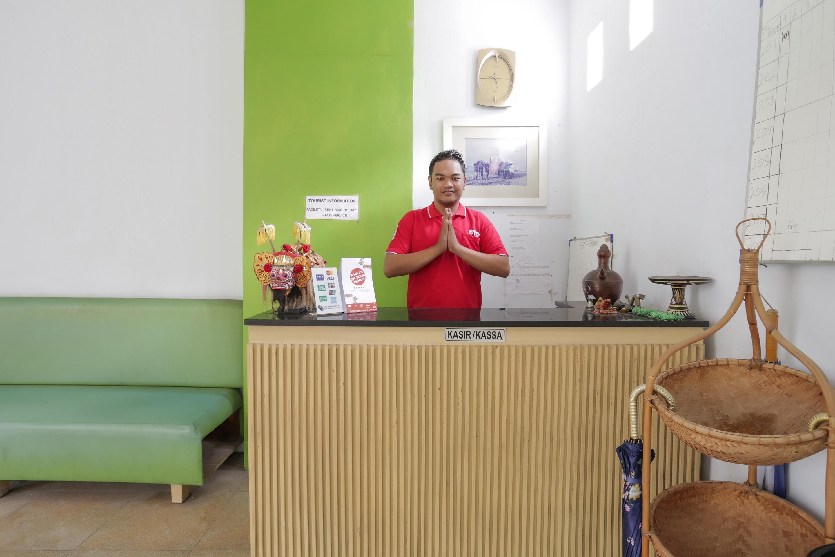 Oyo 3852 Valomia Guest House Denpasar Eksteriør billede